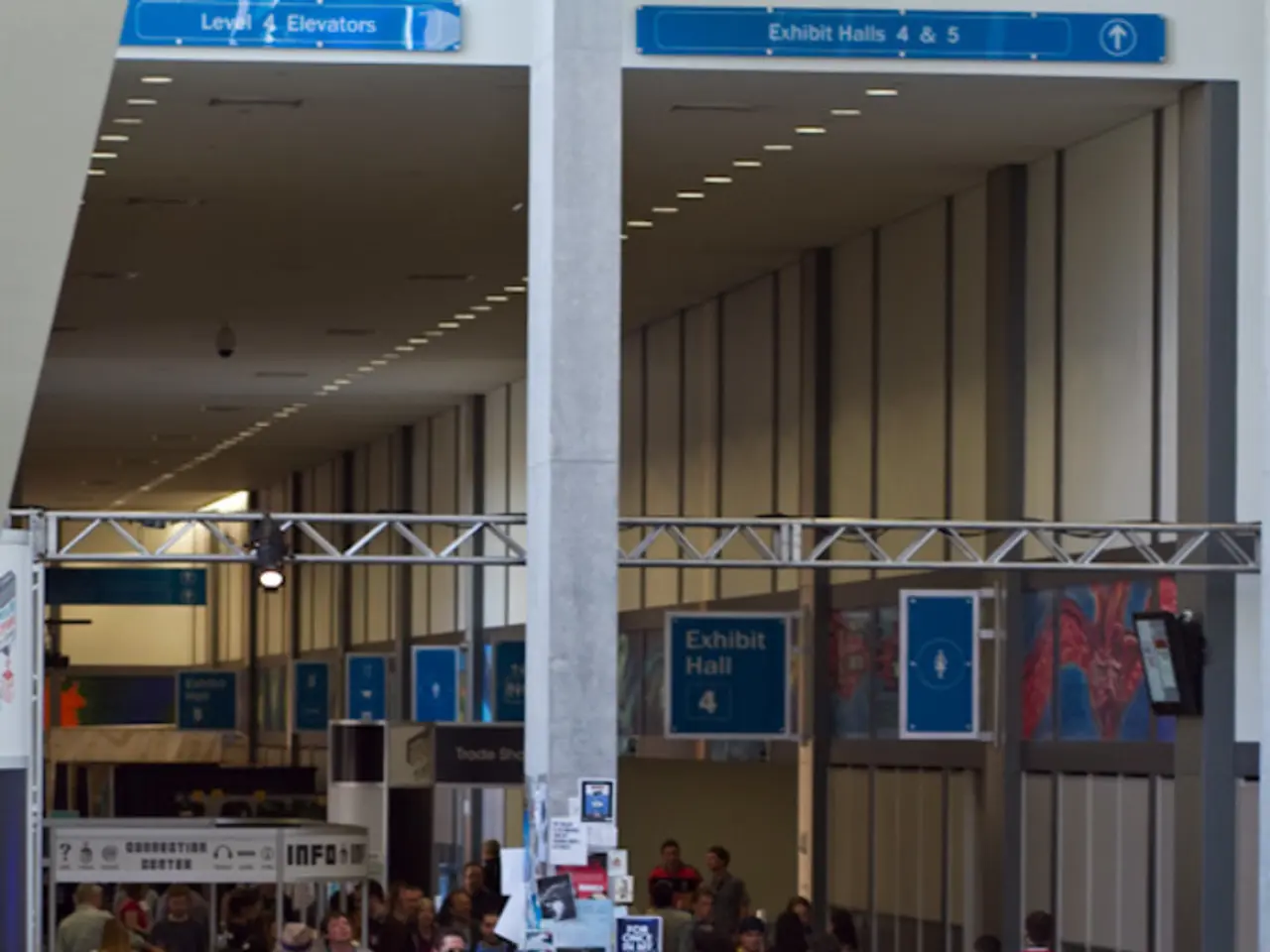 Extremely high public transport usage forecasted in Munich towards Wiesn, anticipating around...