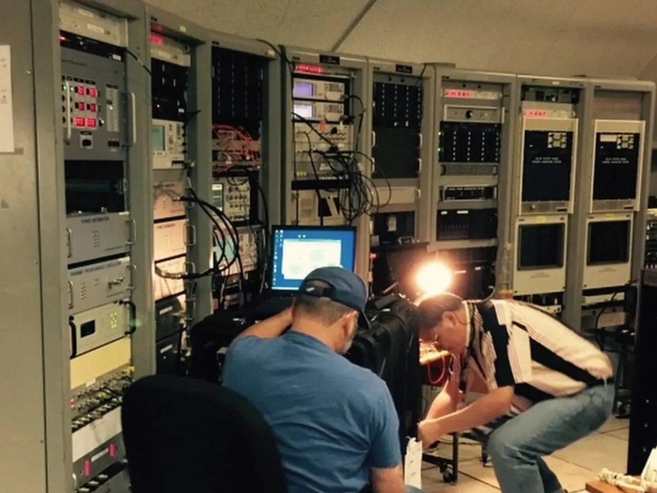 Solar Generator for Domestic Use: Is a Medium-Sized Solar Energy System Suitable for Households?