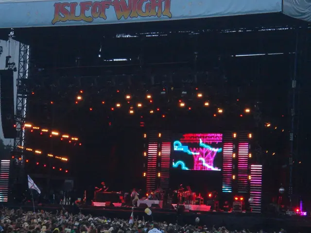 Vorderpommern in a Standoff over Oversight and Cabaret