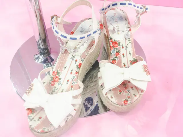 Ideal for Daily Adventures, More Suitable for Leisurely Hikes Rather than Strenuous Trails: Teva...