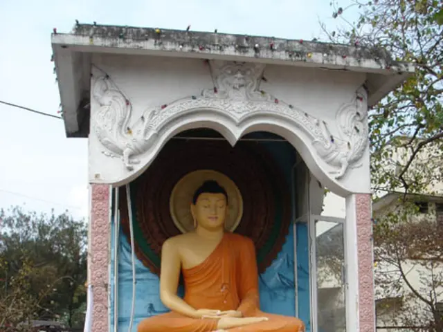 Abandoned Presidential Giant Statues: A Fascination for Tourists and Urbex Enthusiasts at this...