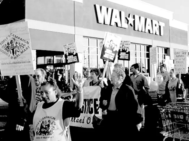 Preservation of 250-year-old American culture should be halted, according to Murray Moss