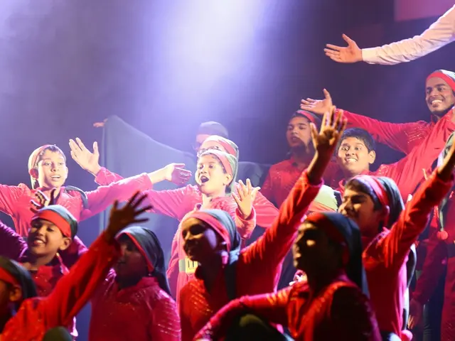 Home Crafted Group Costumes for Halloween