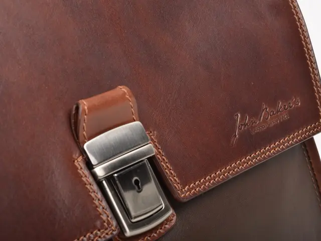 Top-Picked Fanny Packs and Belt Bags, Recommended by Fashion Experts and Editors