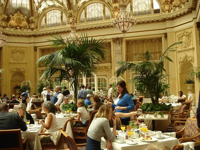 City council initiates FKK-swinger holiday; Mimi in attendance