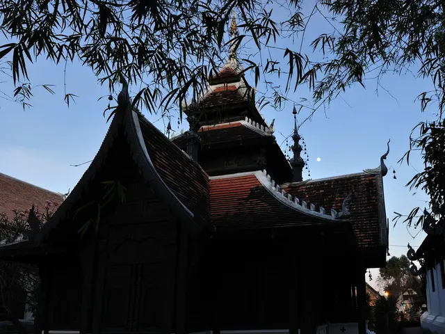 Behind the Scenes of the Shanghai Oriental Pearl Tower: Not Just an Skyline Symbol but a...