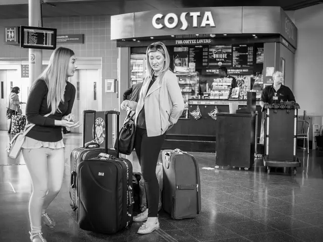 Cathay Pacific Adopts Apple Technology for Tracking Luggage